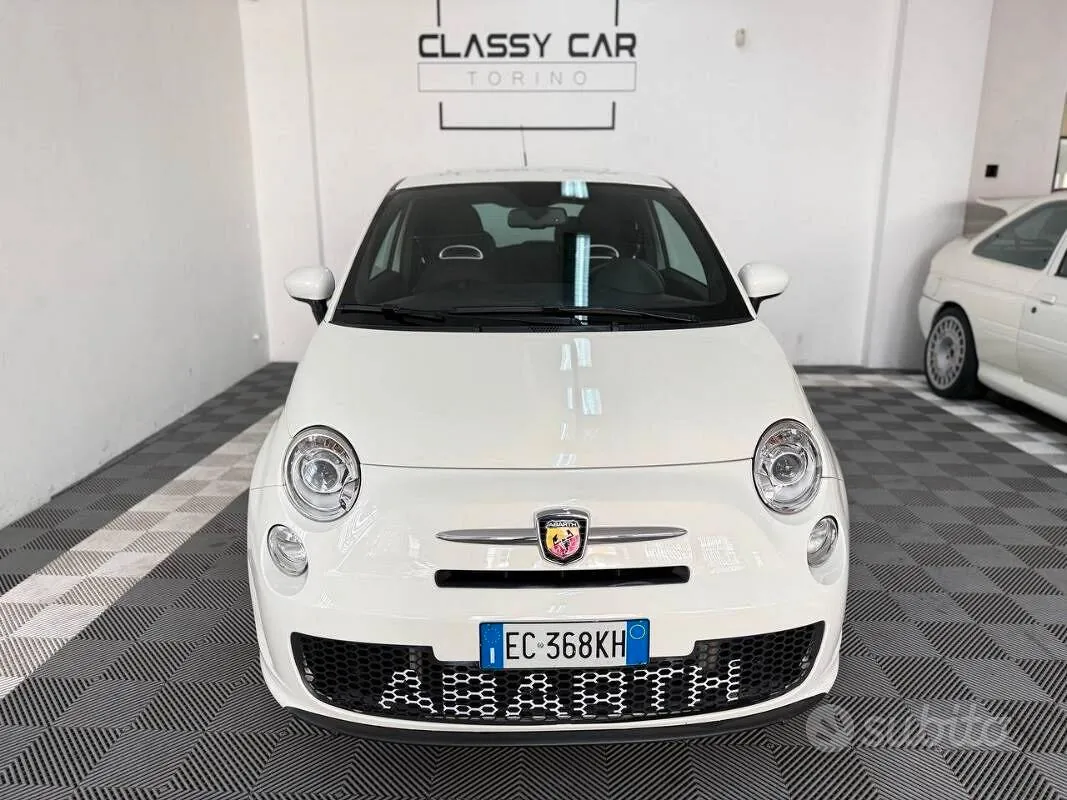 Abarth 500 2010 photo 4