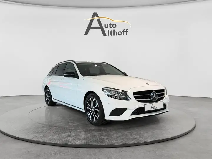 Mercedes-Benz C180