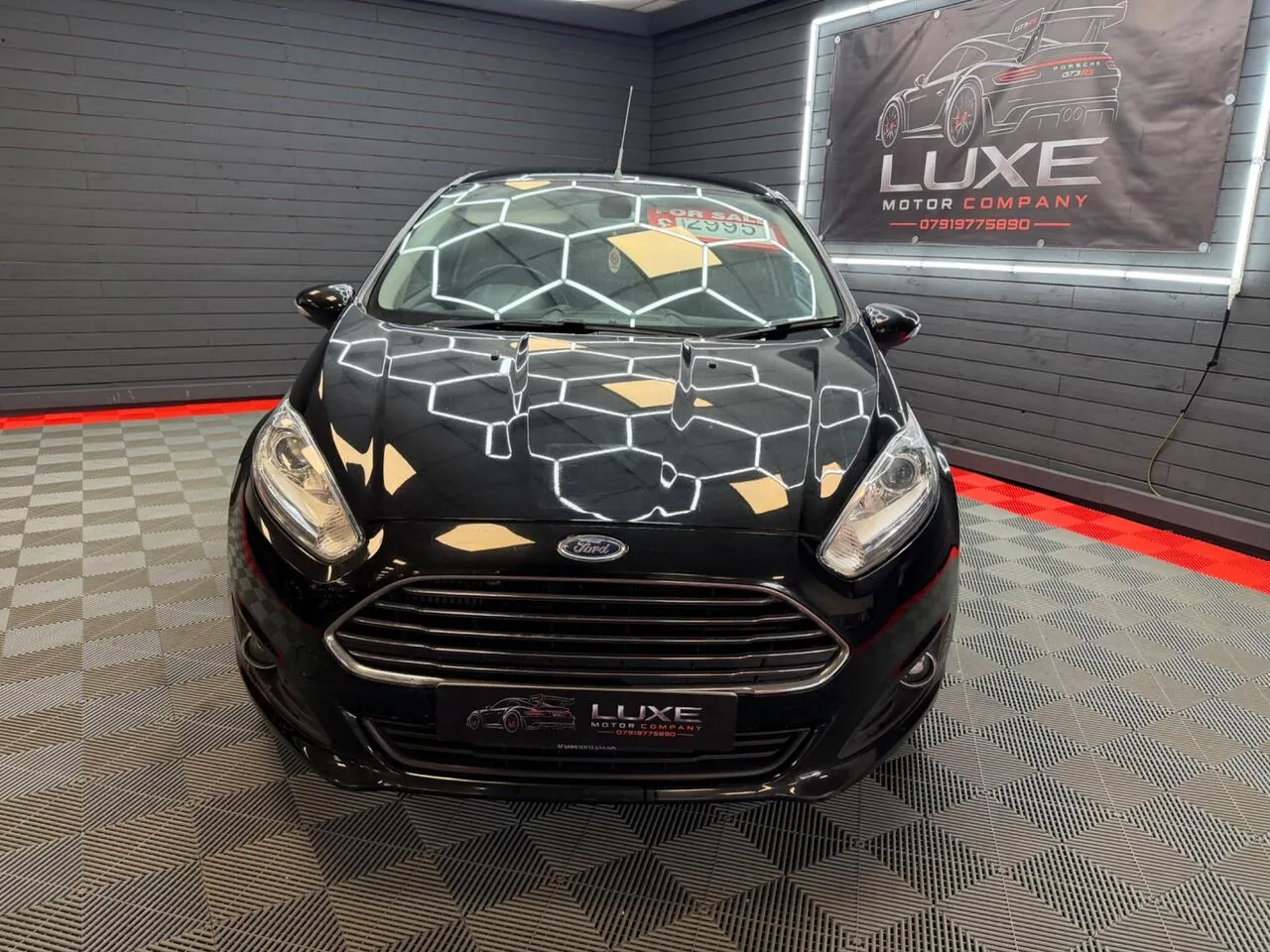 Ford Fiesta 2017 photo 2