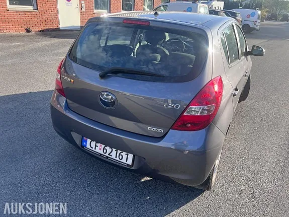 Hyundai I20 2011 photo 5