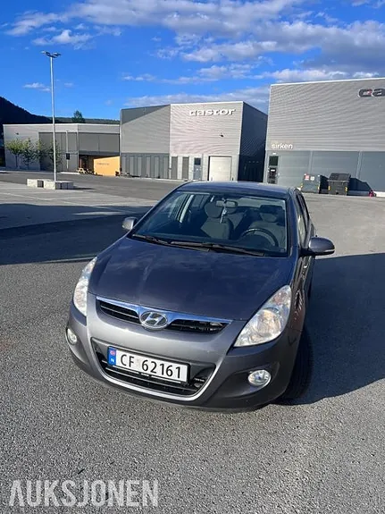 Hyundai I20 2011 photo 2