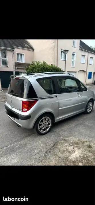 Peugeot 1007 2006 photo 2