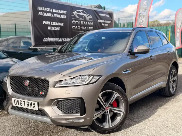 Jaguar F-Pace