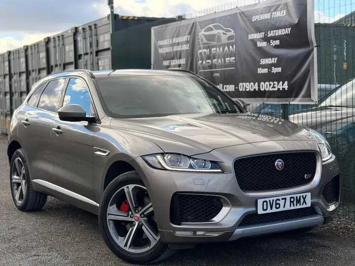 Jaguar F-Pace 2017 photo 4