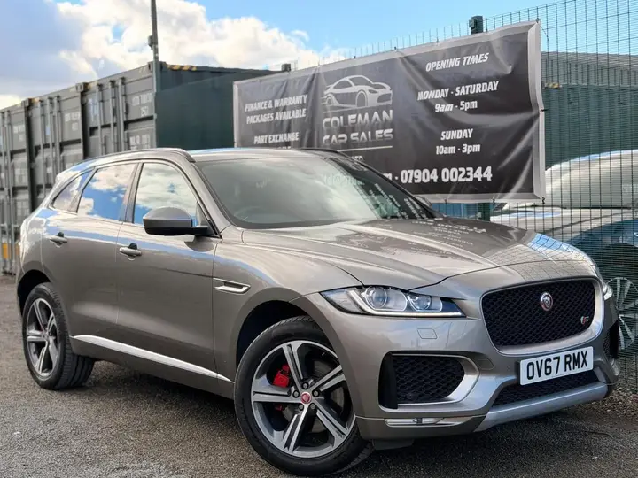 Jaguar F-Pace 2017 photo 3