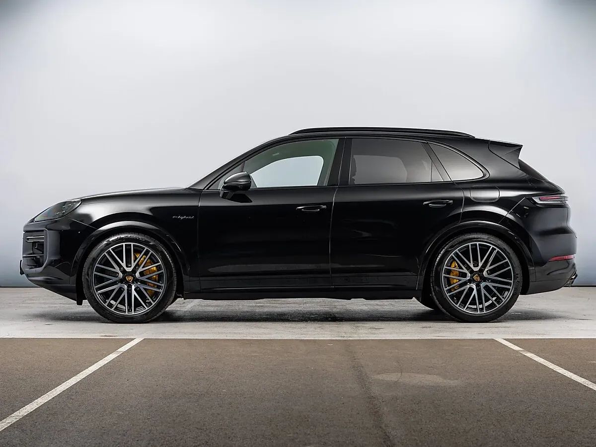 Porsche Cayenne 2024 photo 2