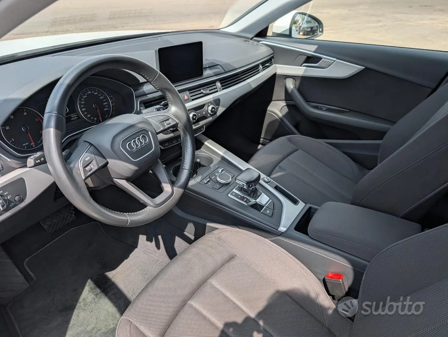 Audi A4 Avant 2019 photo 4