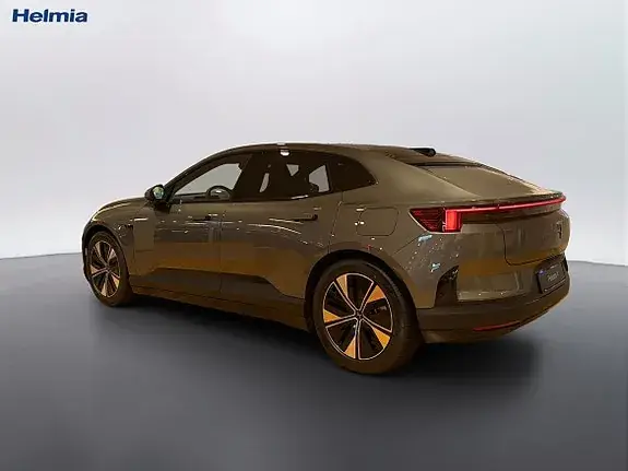 Polestar 4 2027 photo 3