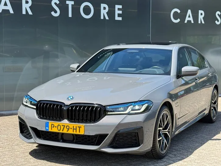 BMW 5 Series 2022 photo 3