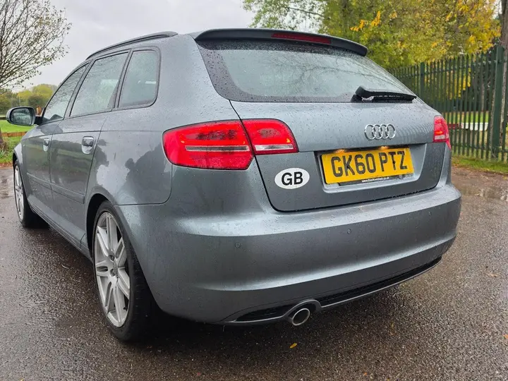 Audi A3 2010 photo 4