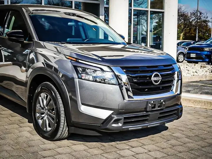 Nissan Pathfinder 2023 photo 3