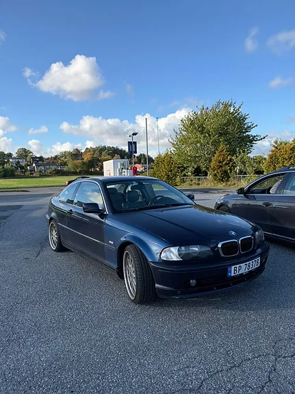 BMW 320I 2003 photo 2