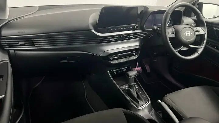 Hyundai I20 2025 photo 2