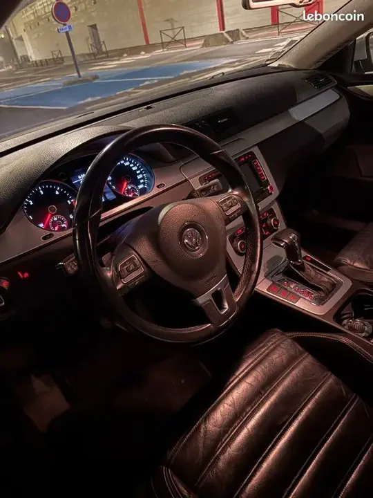 Volkswagen Passat 2010 photo 3