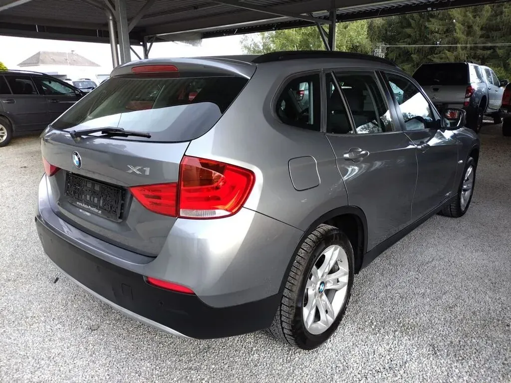 BMW X1 2010 photo 2