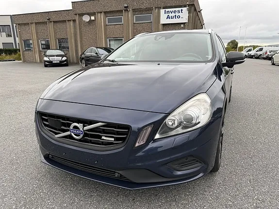 Volvo V60 2012 photo 2