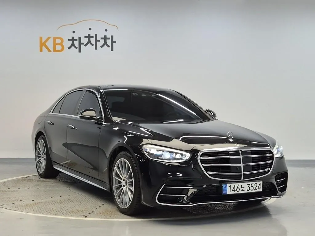 Mercedes-Benz S-Class 2023 photo 4