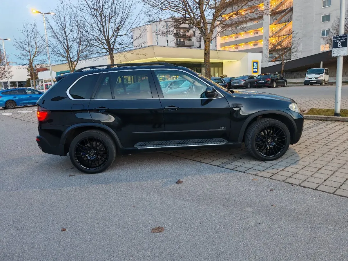 BMW X5 2008 photo 2