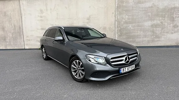 Mercedes-Benz E220 D