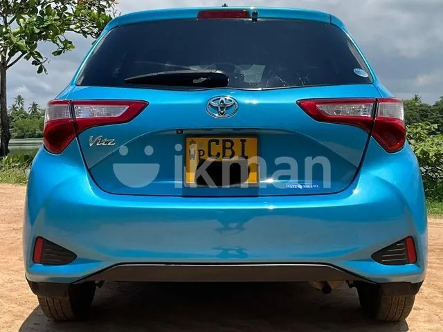 Toyota Vitz 2018 photo 2