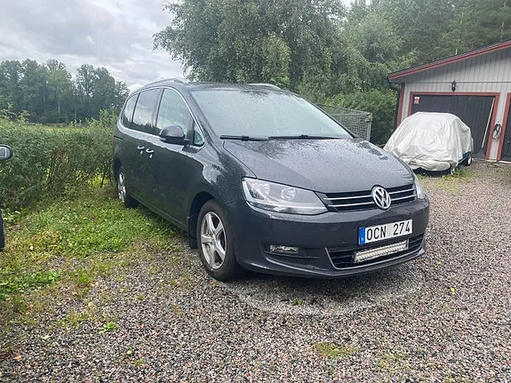Volkswagen Sharan 2013 photo 2