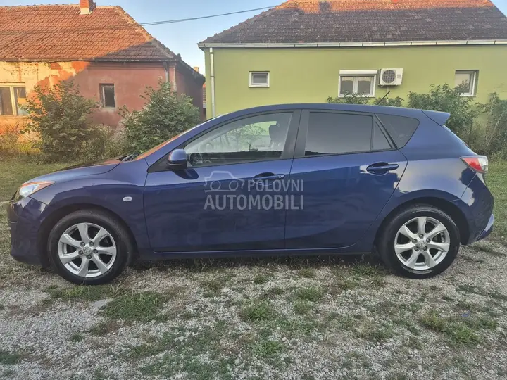 Mazda 3 2011 photo 3