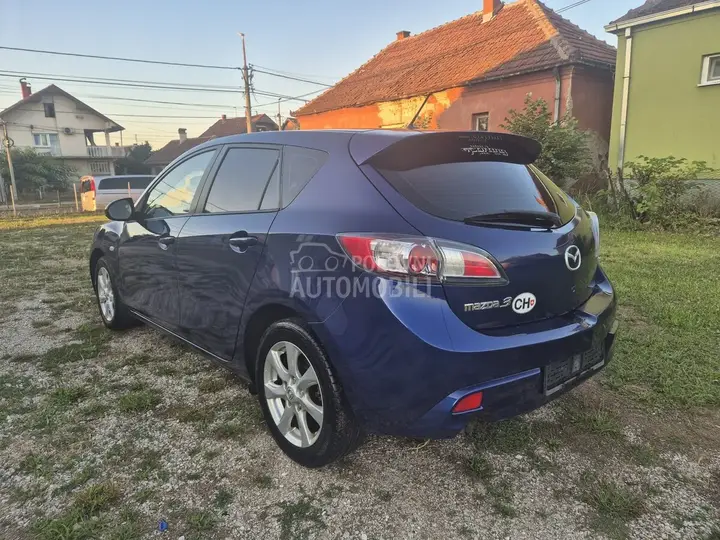 Mazda 3 2011 photo 5