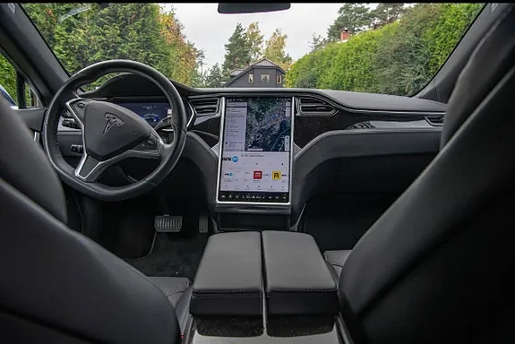 Tesla Model S 2017 photo 2