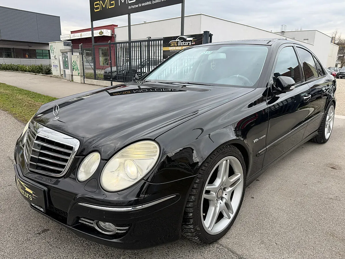 Mercedes-Benz E-Class 2006 photo 2