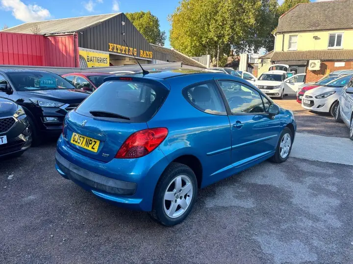 Peugeot 207 2007 photo 4