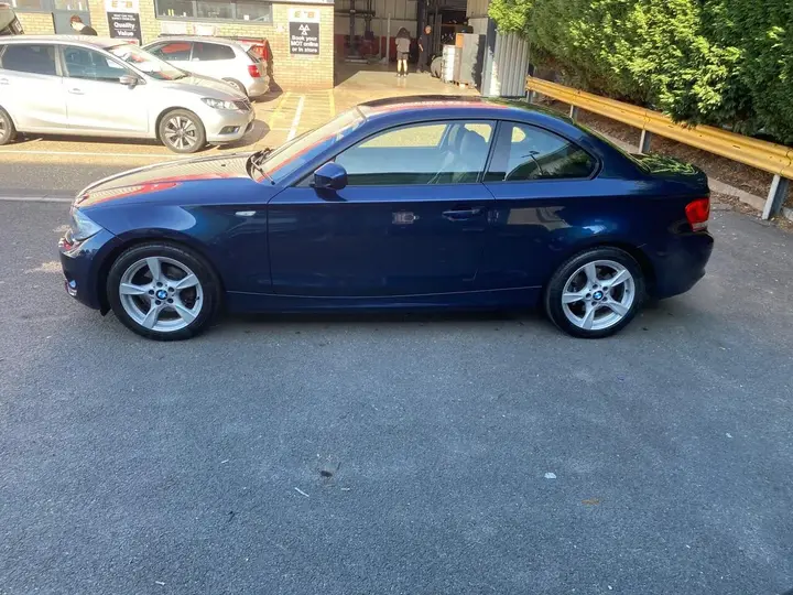 BMW 1 Series 2012 photo 5