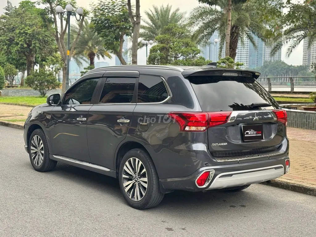 Mitsubishi Outlander 2023 photo 5