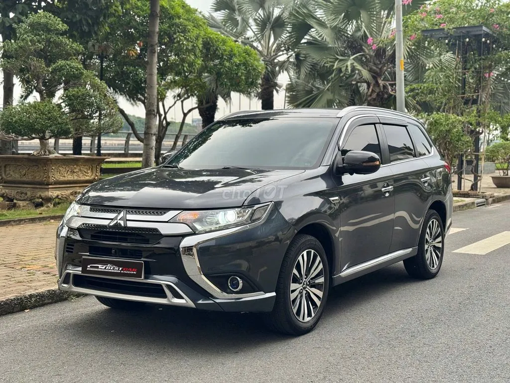 Mitsubishi Outlander 2023 photo 4