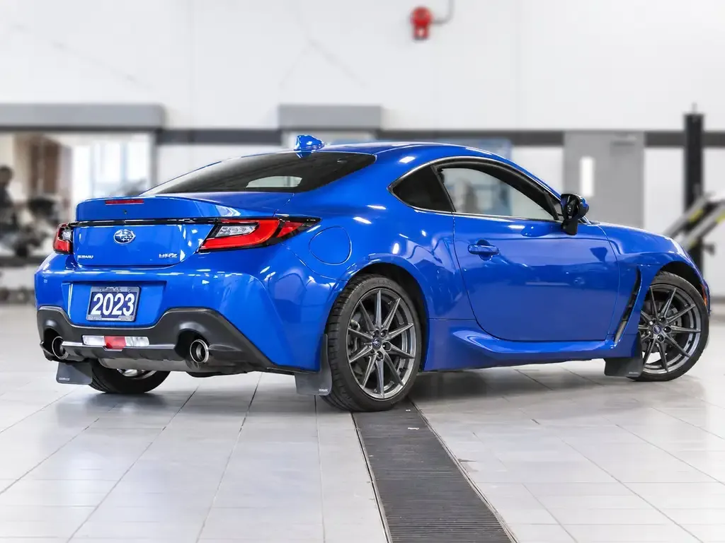 Subaru Brz 2023 photo 2