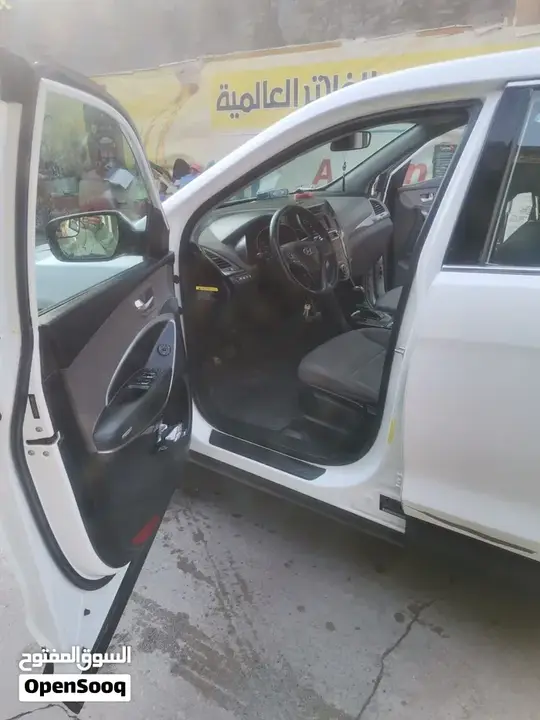 Hyundai Santa Fe 2018 photo 3