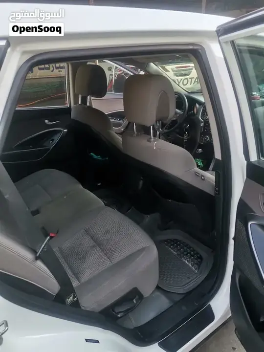 Hyundai Santa Fe 2018 photo 2