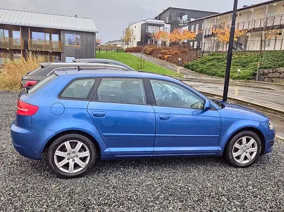 Audi A3 2010 photo 4