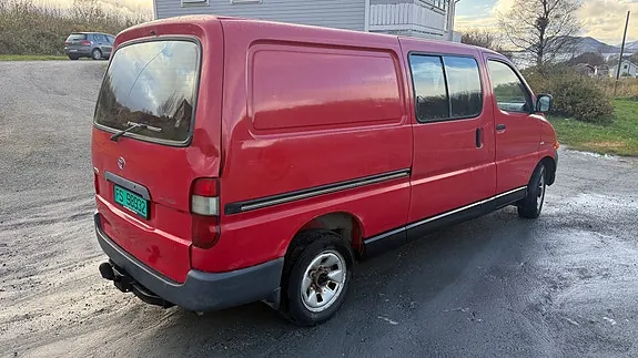 Toyota Hiace 2003 photo 4
