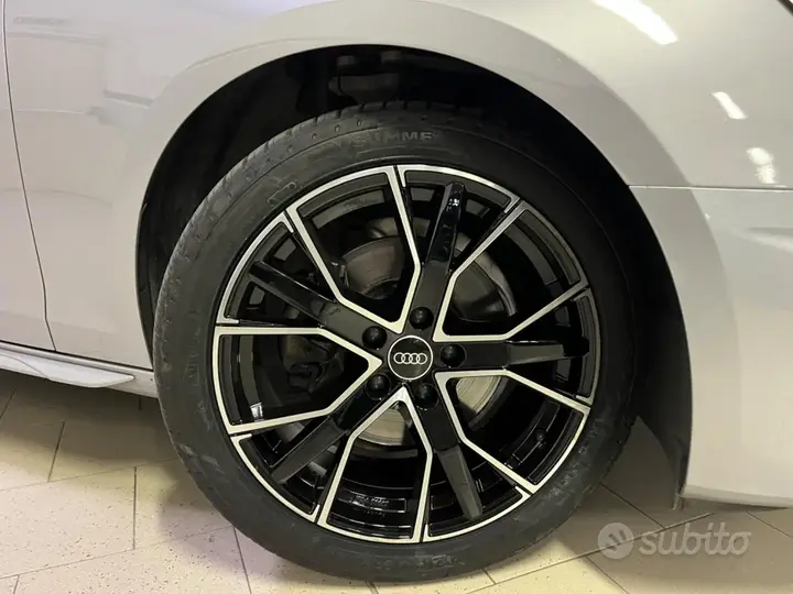 Audi A4 Avant 2023 photo 4