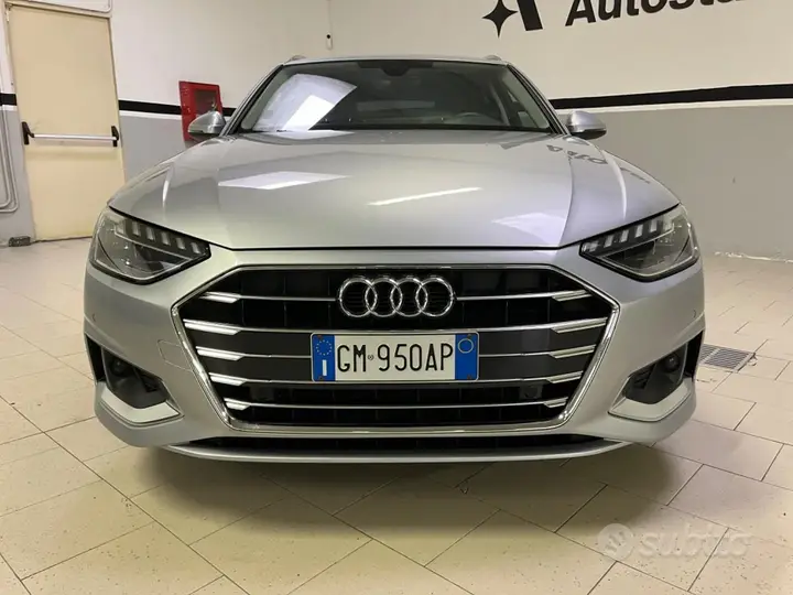 Audi A4 Avant 2023 photo 3
