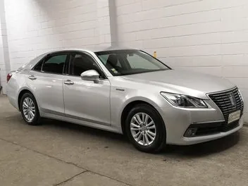 Toyota Crown 2013 photo 2