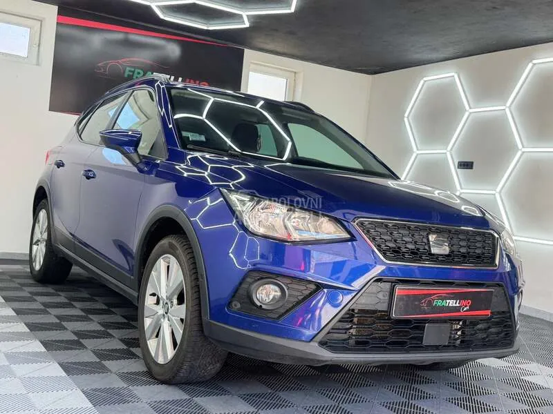 Seat Arona 2018 photo 2
