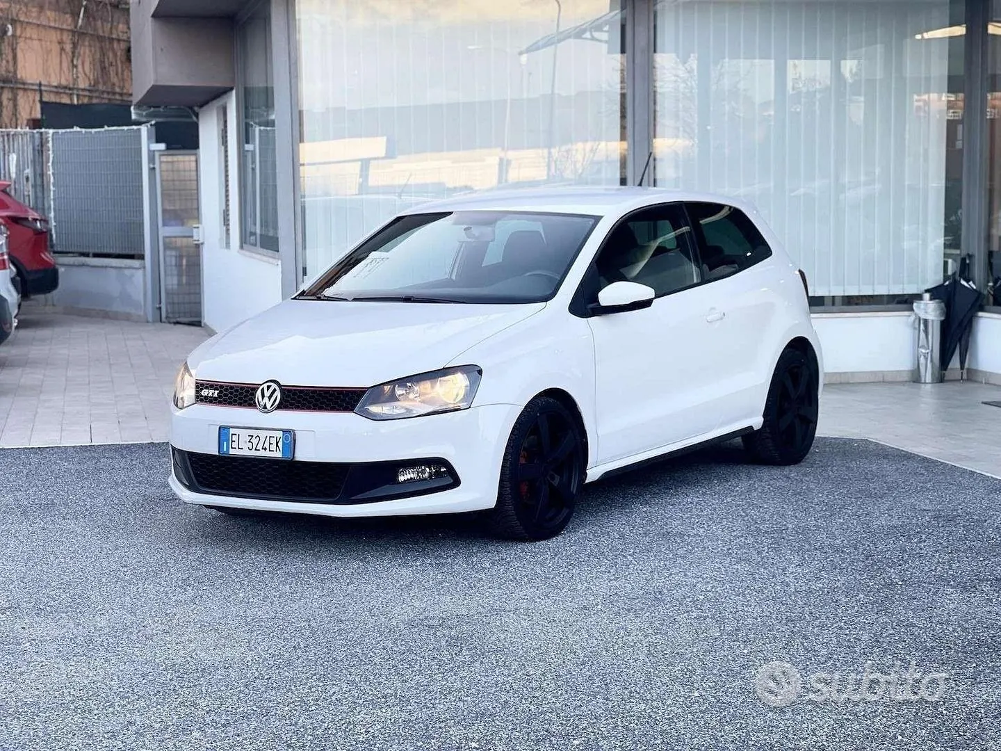 Volkswagen Polo 2012 photo 3