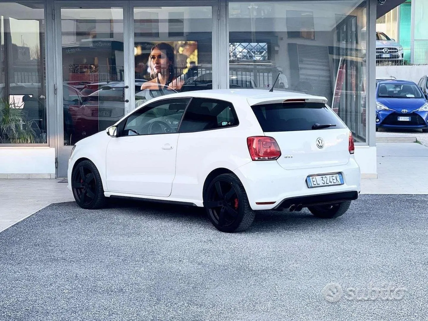 Volkswagen Polo 2012 photo 4