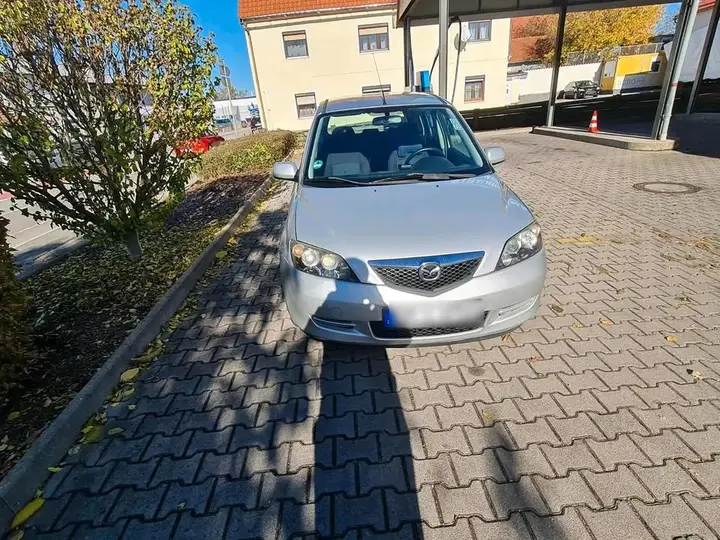 Mazda Mazda2