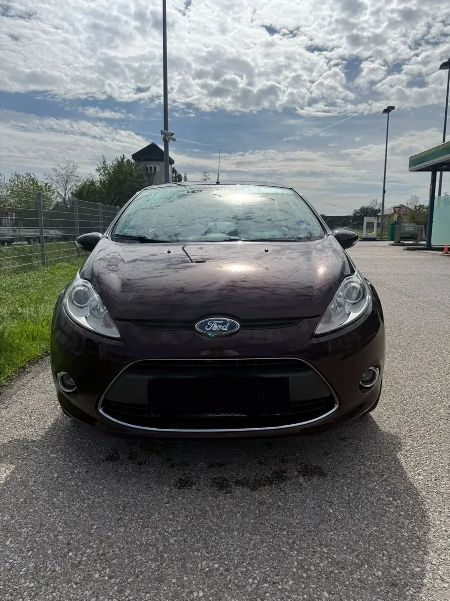 Ford Fiesta 2010 photo 3