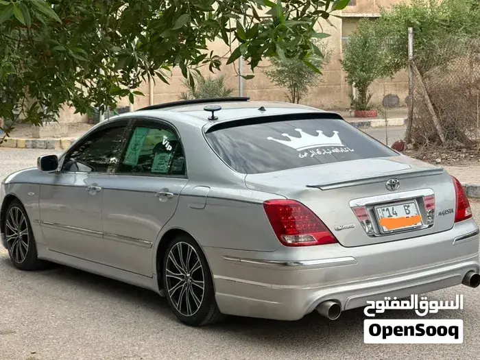 Toyota Crown 2000 photo 4