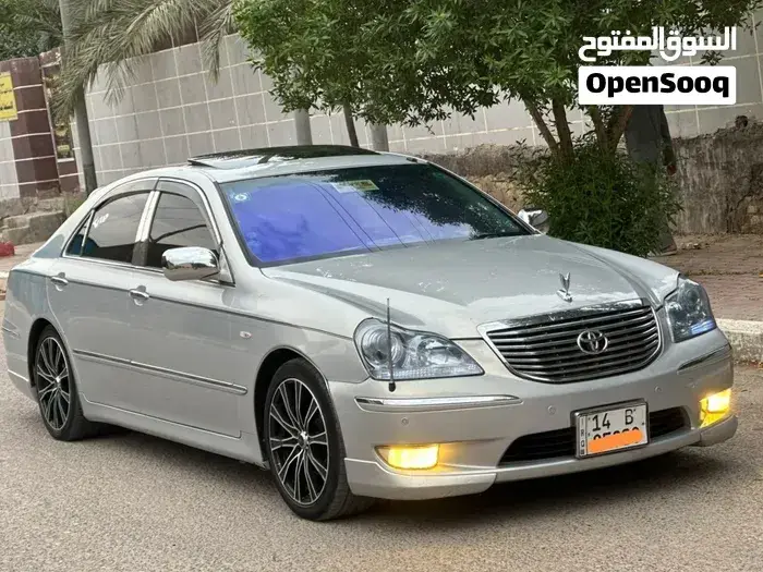 Toyota Crown 2000 photo 3