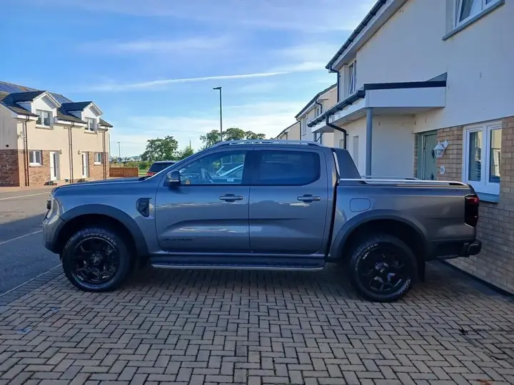 Ford Ranger 2023 photo 3
