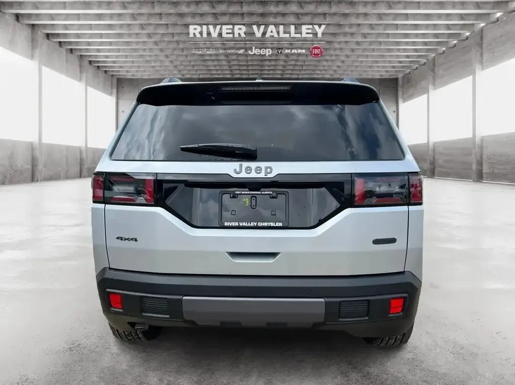 Jeep Cherokee 2026 photo 4